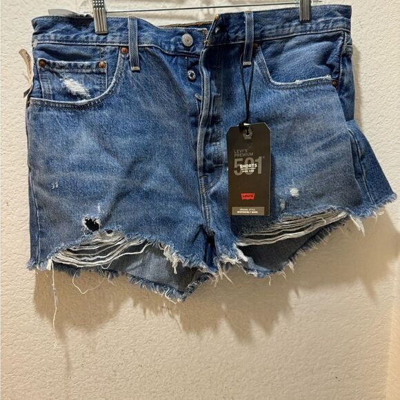 LEVIS Athens Mid Short - Medum Indigo sz 32 - Picture 2 of 15